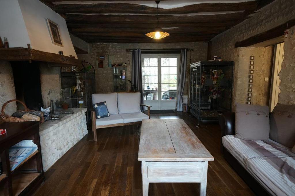 Ancienne Maison Des Templiers Gouillons Экстерьер фото